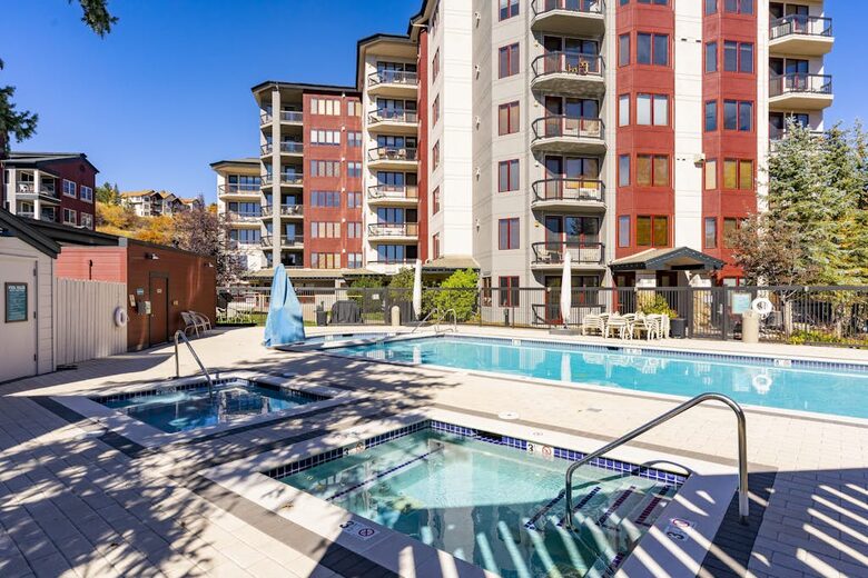 Torian Plum Getaway Steps from Gondola Square - Steamboat Springs, Colorado