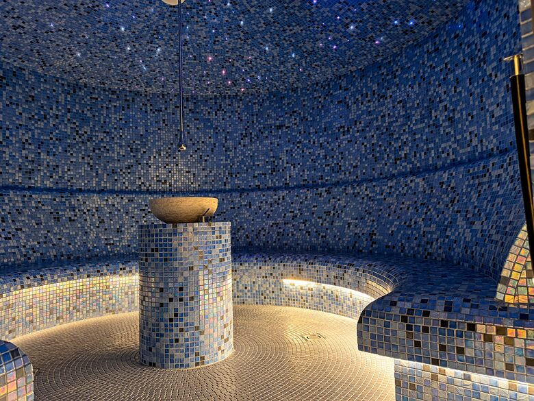 Cube A2: Montenegro Coastline + Monte Palm Beach Spa Access - Krašići, Montenegro