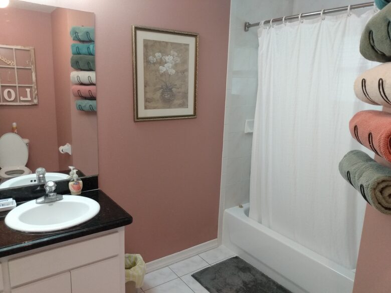 Tropical Poolhouse Near Tampa Bay & Clearwater Beaches - Tampa, Florida