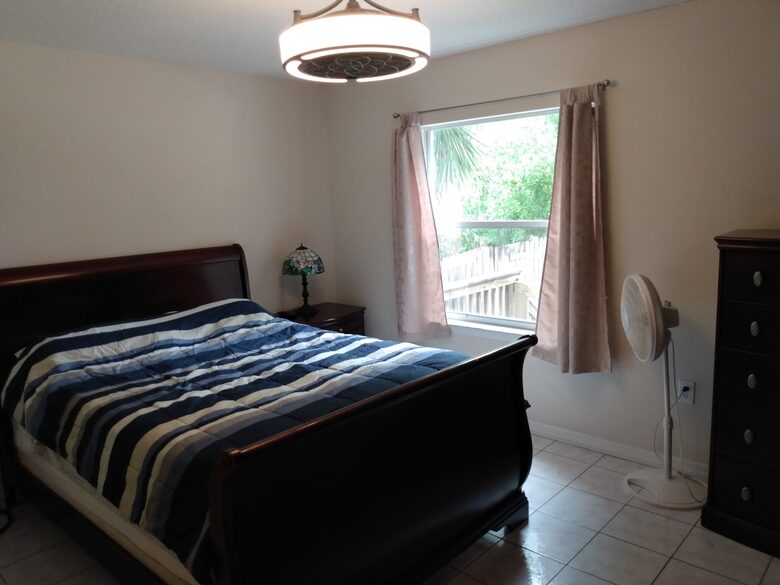Tropical Poolhouse Near Tampa Bay & Clearwater Beaches - Tampa, Florida