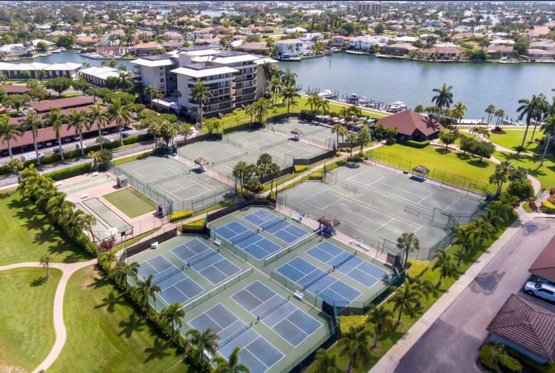 19th-Floor Beachfront Penthouse with Sweeping Gulf Views - Marco Island, Florida