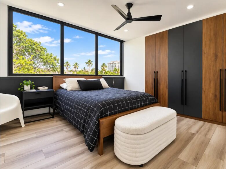 Sleek Modern Retreat on Beautiful Key Biscayne - Key Biscayne, Florida