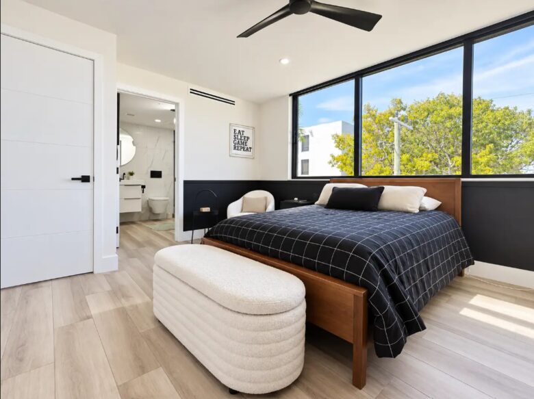 Sleek Modern Retreat on Beautiful Key Biscayne - Key Biscayne, Florida