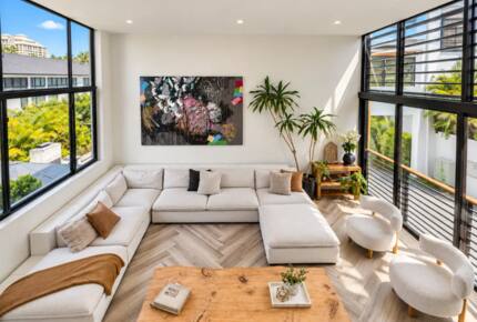 Sleek Modern Retreat on Beautiful Key Biscayne - Key Biscayne, Florida