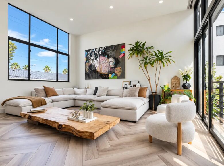 Sleek Modern Retreat on Beautiful Key Biscayne - Key Biscayne, Florida