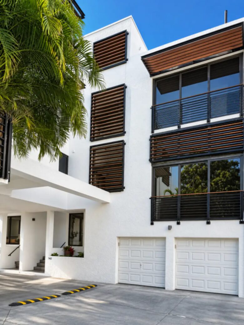 Sleek Modern Retreat on Beautiful Key Biscayne - Key Biscayne, Florida