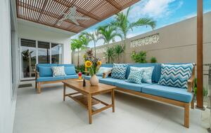Canggu Ricefield Villa with Infinity Pool and Rooftop Lounge - Denpasar, Indonesia