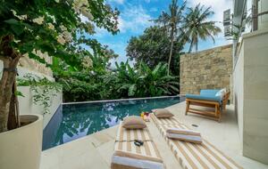 Canggu Ricefield Villa with Infinity Pool and Rooftop Lounge - Denpasar, Indonesia