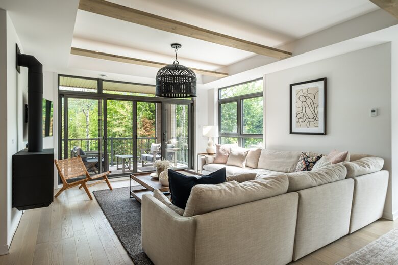 Modern Tremblant Escape with Sweeping Laurentian Views - Mont-Tremblant, Canada