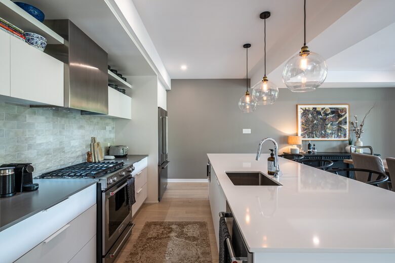 Modern Tremblant Escape with Sweeping Laurentian Views - Mont-Tremblant, Canada