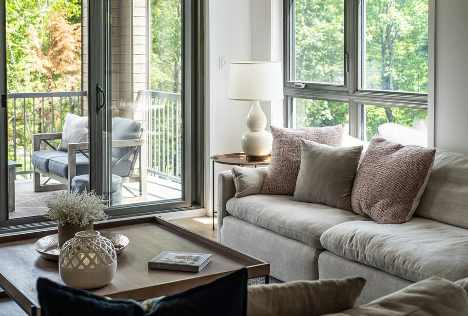 Modern Tremblant Escape with Sweeping Laurentian Views - Mont-Tremblant, Canada