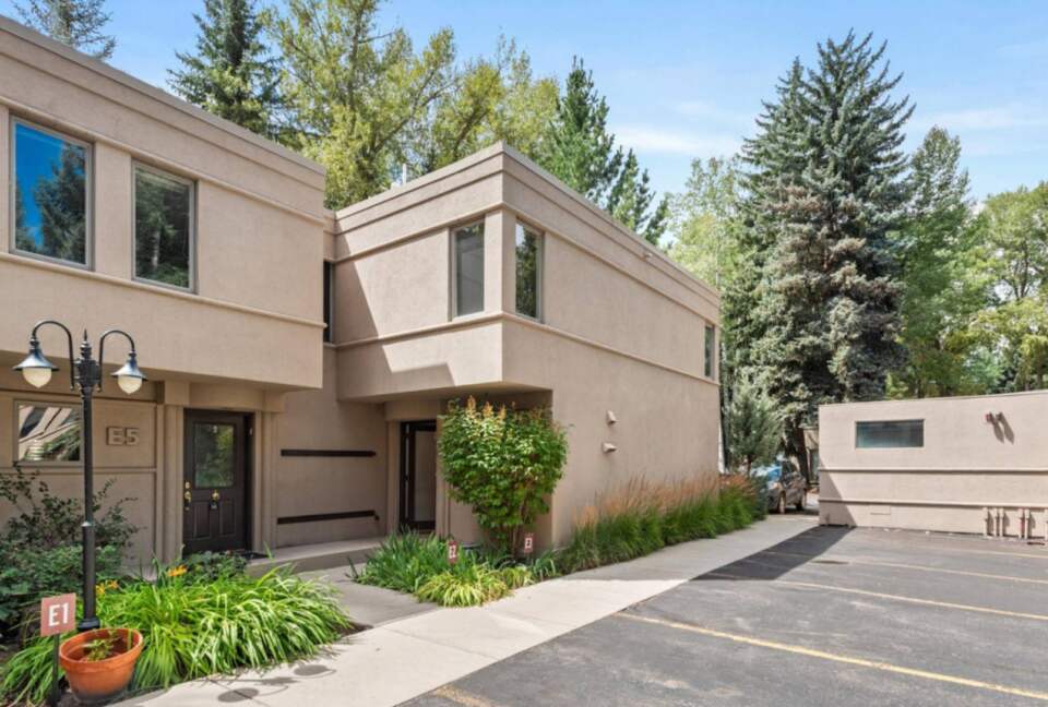 Charming West End Townhome Near Aspen Mountain - Aspen, Colorado