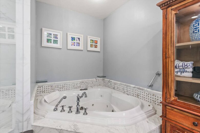 Charming West End Townhome Near Aspen Mountain - Aspen, Colorado