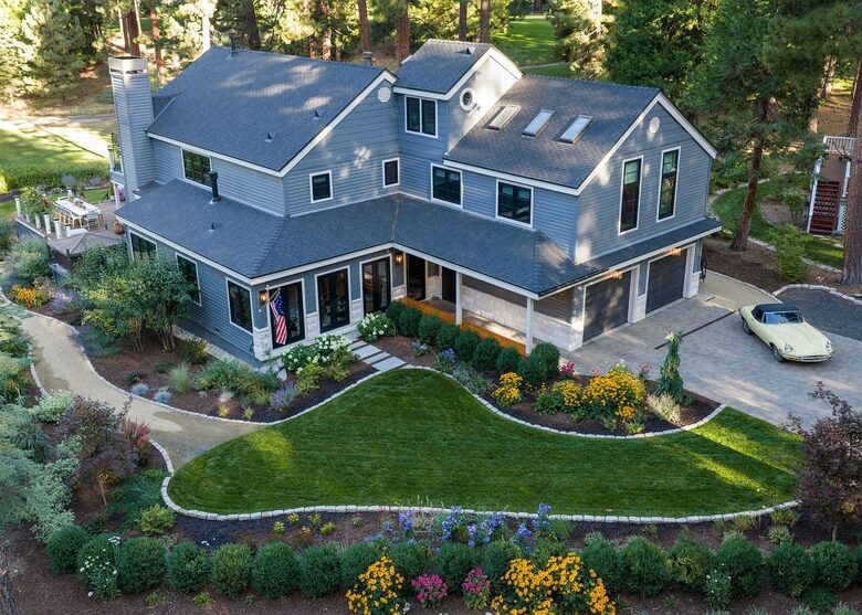 Glenbrook Retreat Surrounded by Towering Pines - Glenbrook, Nevada