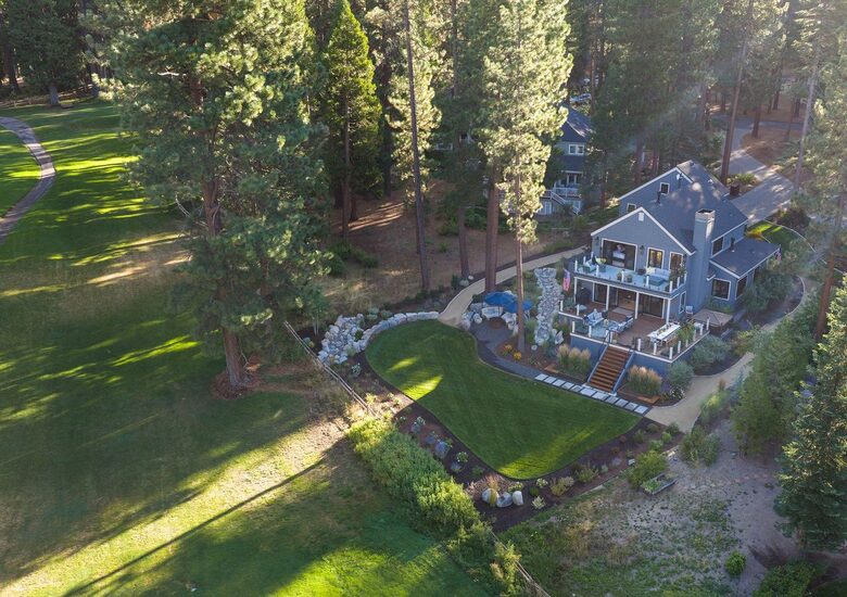 Glenbrook Retreat Surrounded by Towering Pines - Glenbrook, Nevada