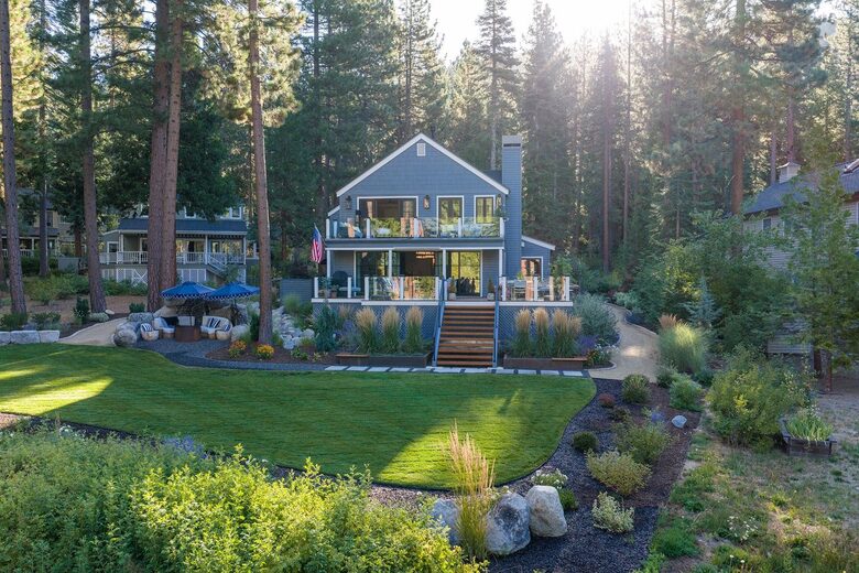 Glenbrook Retreat Surrounded by Towering Pines - Glenbrook, Nevada