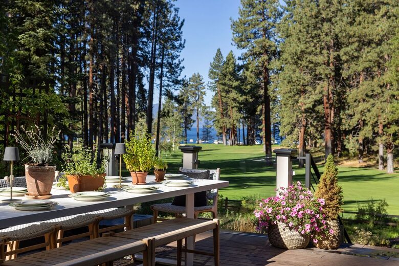 Glenbrook Retreat Surrounded by Towering Pines - Glenbrook, Nevada