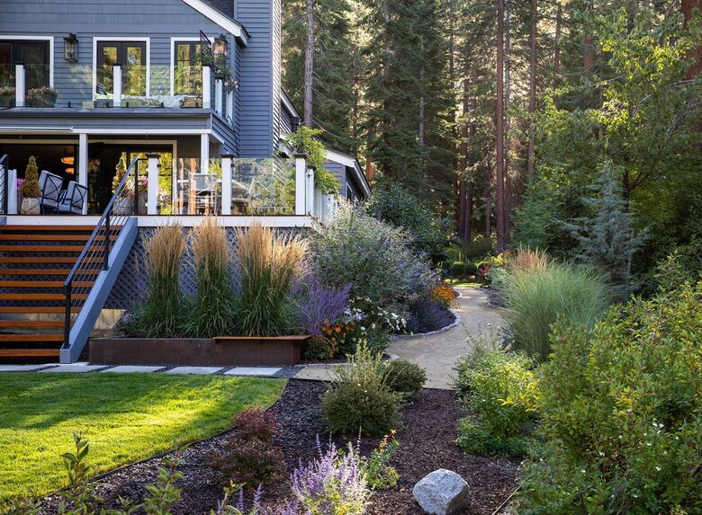 Glenbrook Retreat Surrounded by Towering Pines - Glenbrook, Nevada