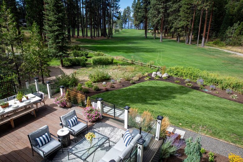 Glenbrook Retreat Surrounded by Towering Pines - Glenbrook, Nevada