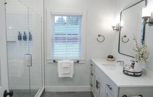 Cozy Vermont Base for Skiing and Mountain Adventures - Waitsfield, Vermont