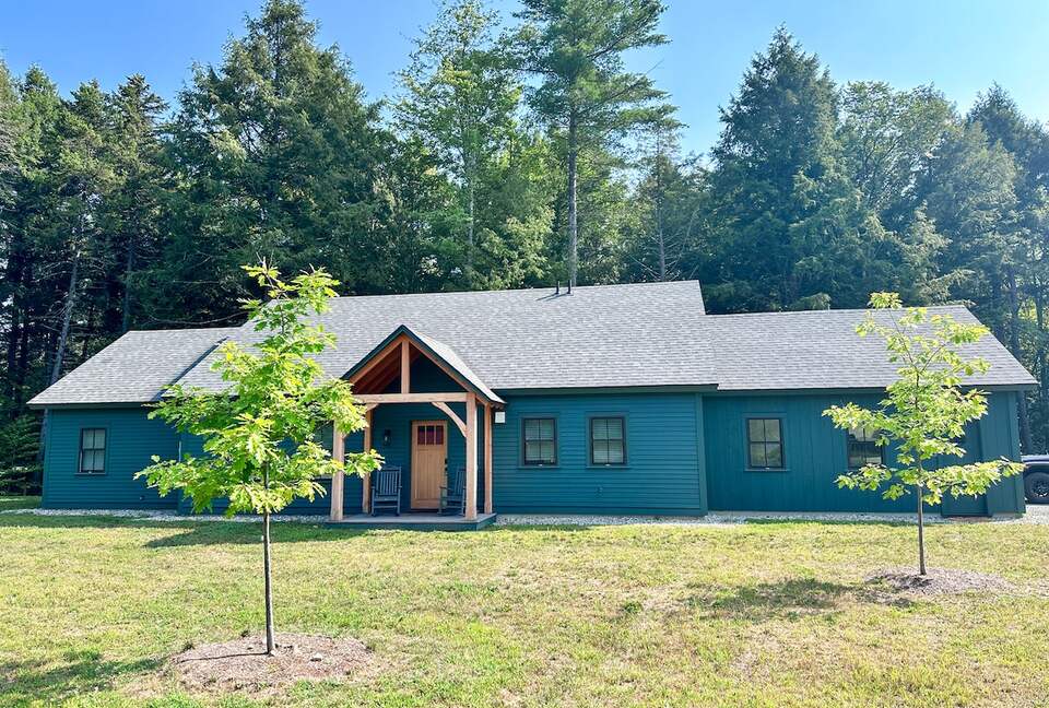 Cozy Vermont Base for Skiing and Mountain Adventures - Waitsfield, Vermont