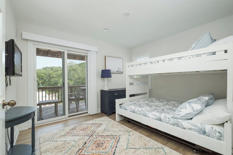 Outer Banks Family Retreat Near the Shore - Currituck County, North Carolina