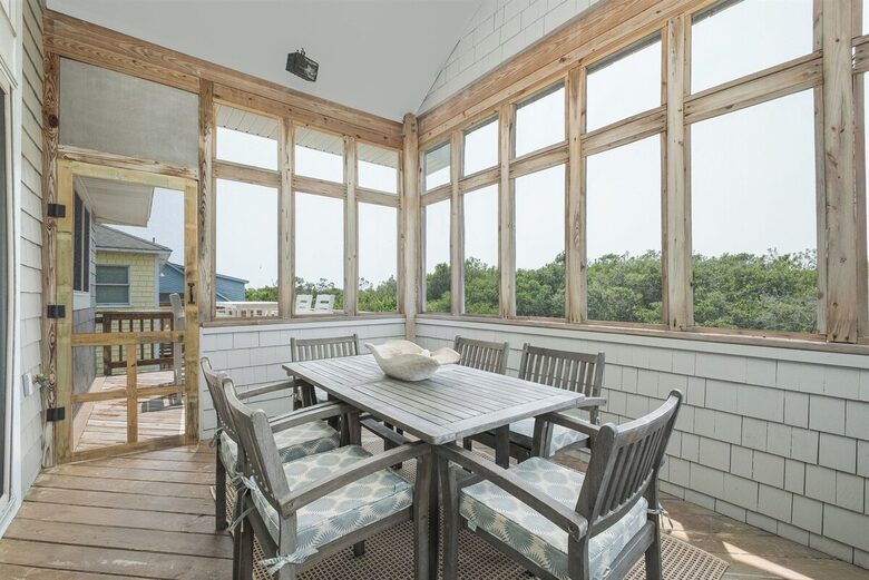 Outer Banks Family Retreat Near the Shore - Currituck County, North Carolina