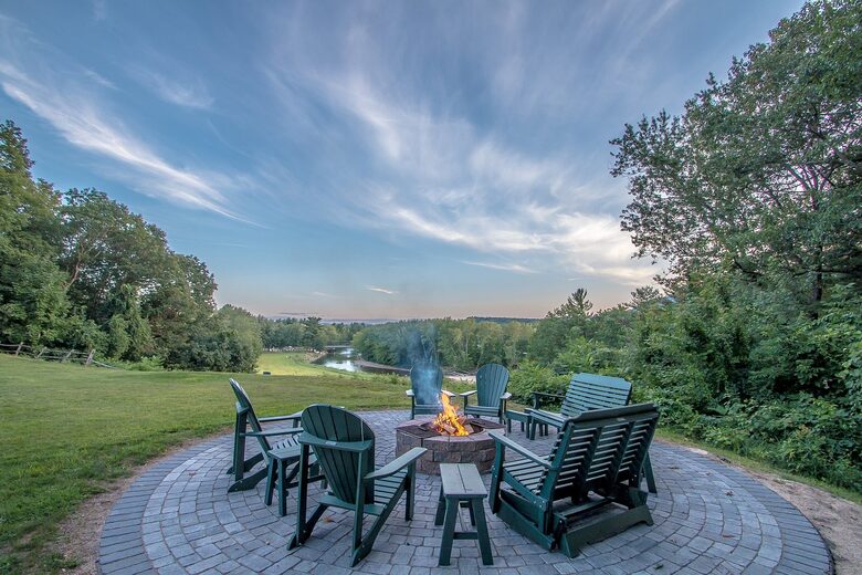Historic North Conway Estate with White Mountain Views - North Conway, New Hampshire