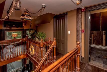 Historic North Conway Estate with White Mountain Views - North Conway, New Hampshire