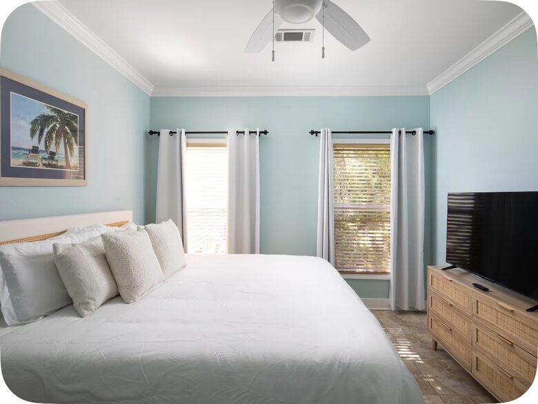 Marathon Waterfront Retreat with Private Dock and Hot Tub - Marathon, Florida