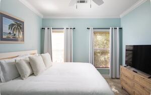Marathon Waterfront Retreat with Private Dock and Hot Tub - Marathon, Florida