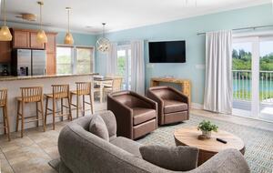 Marathon Waterfront Retreat with Private Dock and Hot Tub - Marathon, Florida