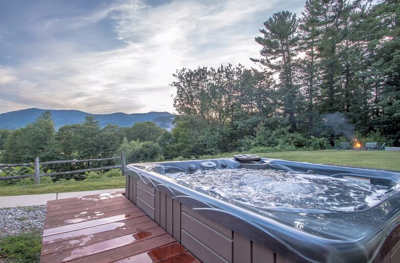 Historic North Conway Estate with White Mountain Views - North Conway, New Hampshire