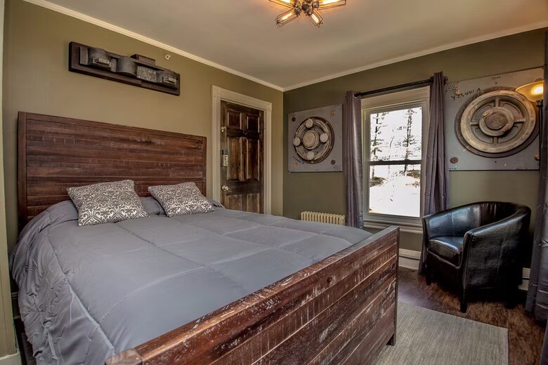 Historic North Conway Estate with White Mountain Views - North Conway, New Hampshire