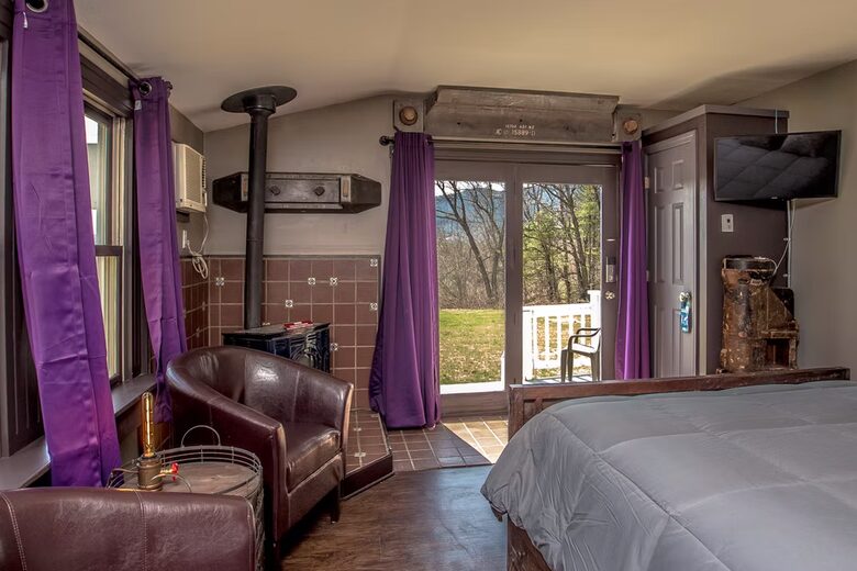 Historic North Conway Estate with White Mountain Views - North Conway, New Hampshire