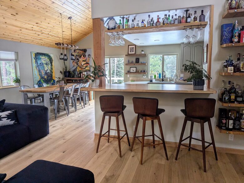 Truckee Escape Near Sawtooth Trails and Historic Downtown - Truckee, California