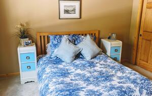 Truckee Escape Near Sawtooth Trails and Historic Downtown - Truckee, California