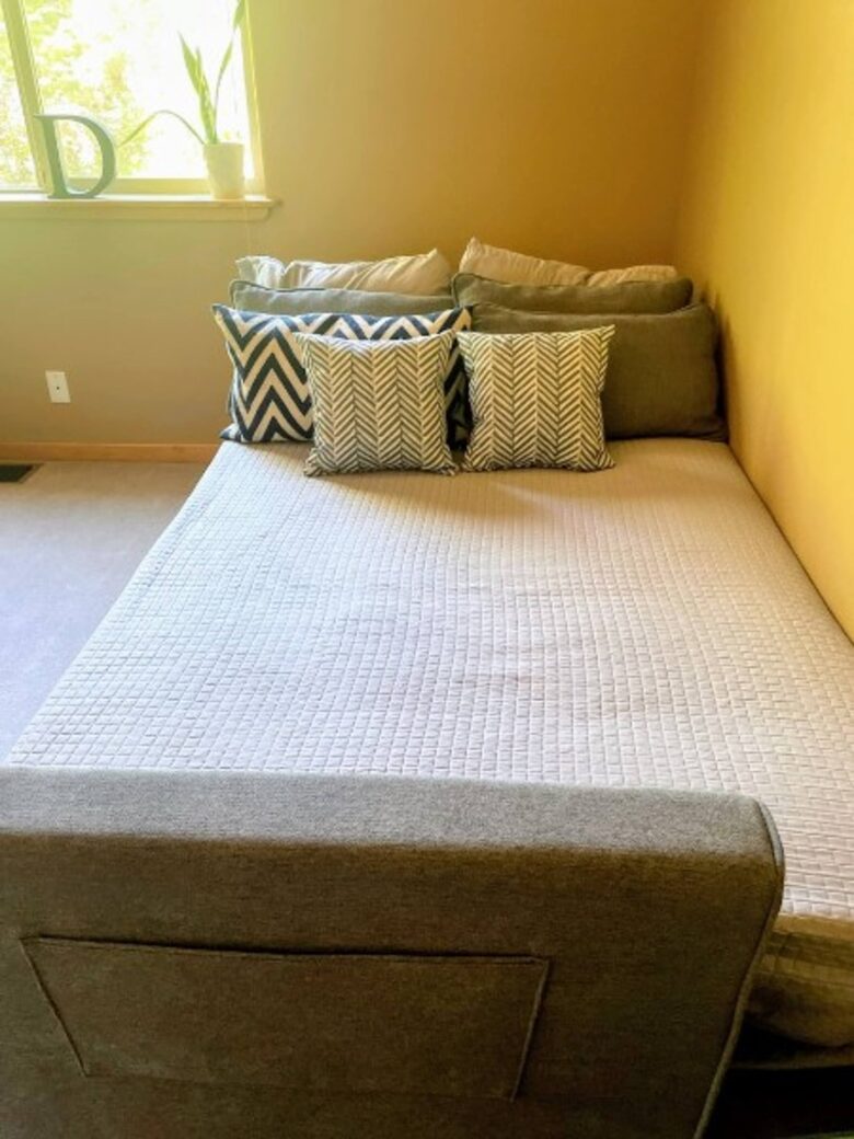 Truckee Escape Near Sawtooth Trails and Historic Downtown - Truckee, California