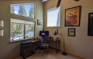Truckee Escape Near Sawtooth Trails and Historic Downtown - Truckee, California