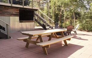 Truckee Escape Near Sawtooth Trails and Historic Downtown - Truckee, California