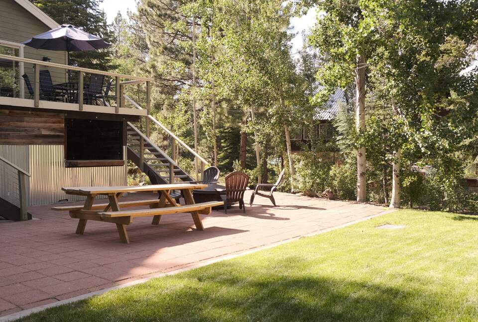 Truckee Escape Near Sawtooth Trails and Historic Downtown - Truckee, California