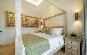 Canggu Ricefield Villa with Infinity Pool and Rooftop Lounge - Denpasar, Indonesia