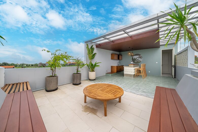 Canggu Ricefield Villa with Infinity Pool and Rooftop Lounge - Denpasar, Indonesia