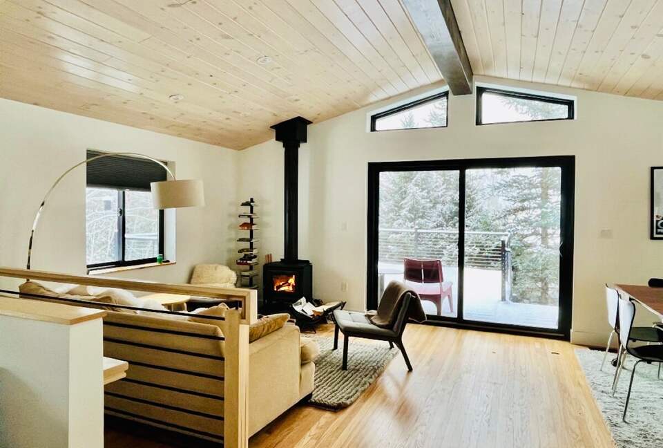 Private Vail Chalet with Cedar Sauna & Mountain Views - Vail, Colorado