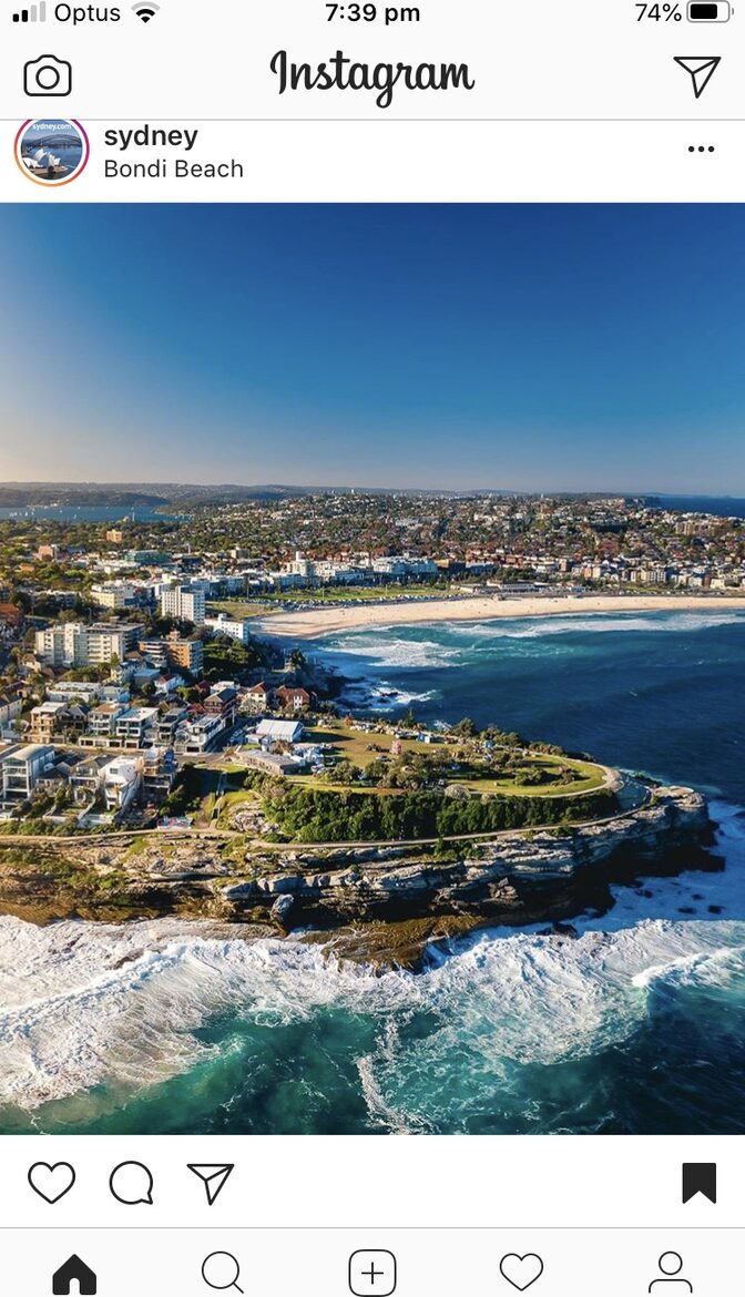 Tamarama Oceanfront Residence with Sweeping Coastal Views - Sydney, Australia