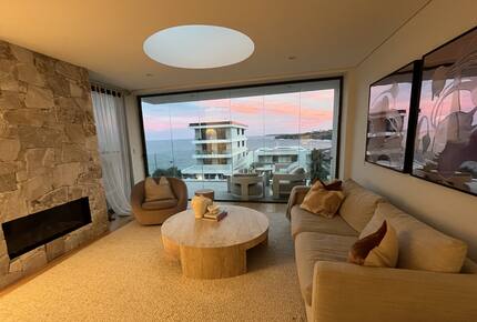 Tamarama Oceanfront Residence with Sweeping Coastal Views - Sydney, Australia