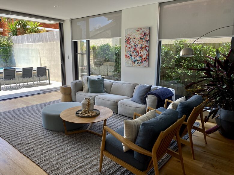 Tamarama Oceanfront Residence with Sweeping Coastal Views - Sydney, Australia