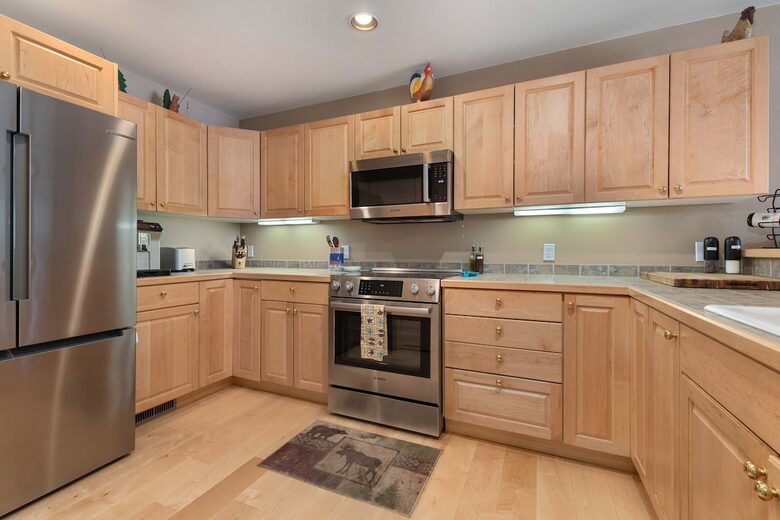 Steamboat Springs Mountain Retreat with Hot Tub and Shuttle - Steamboat Springs, Colorado