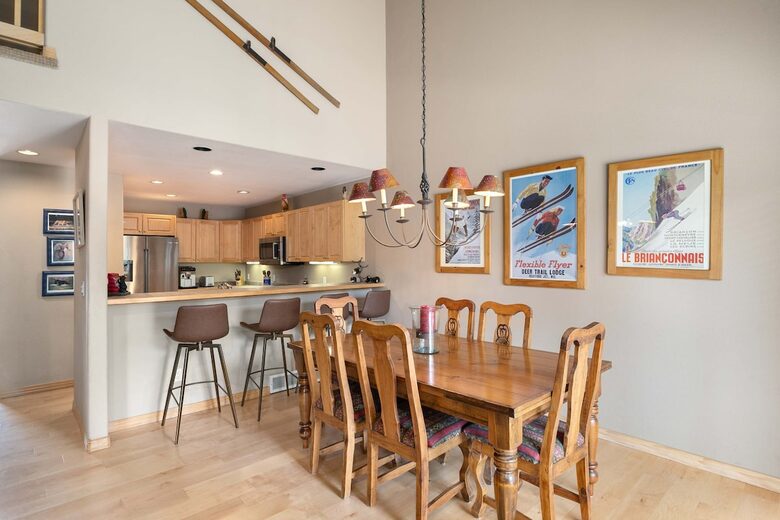 Steamboat Springs Mountain Retreat with Hot Tub and Shuttle - Steamboat Springs, Colorado