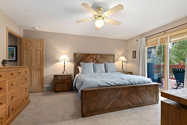 Steamboat Springs Mountain Retreat with Hot Tub and Shuttle - Steamboat Springs, Colorado